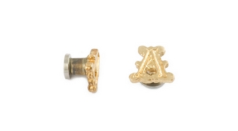 10Y Small Initial C (4.5mm high)